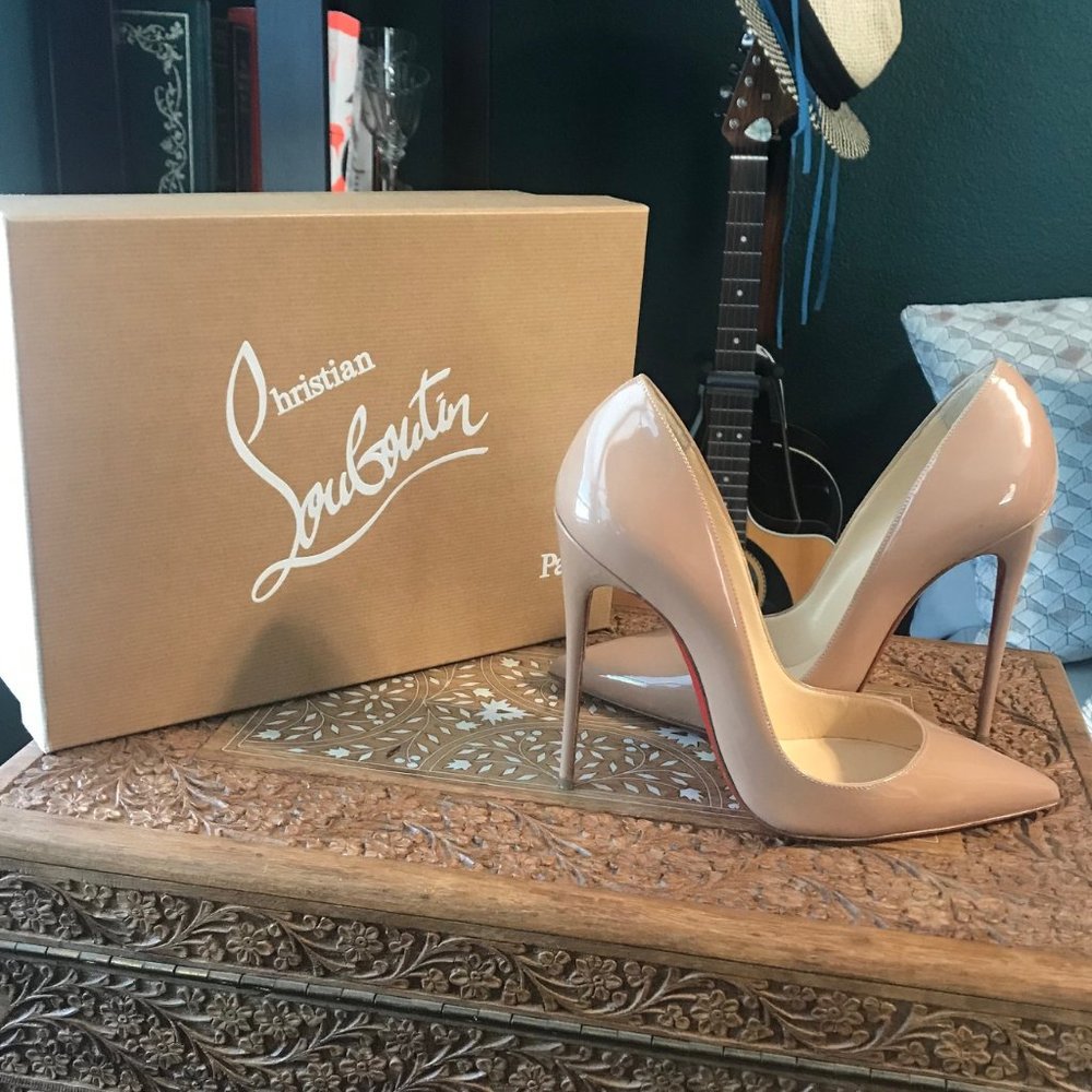*SOLD*~ LOUBOUTIN 'SO KATE' PUMPS, nude paten, 37